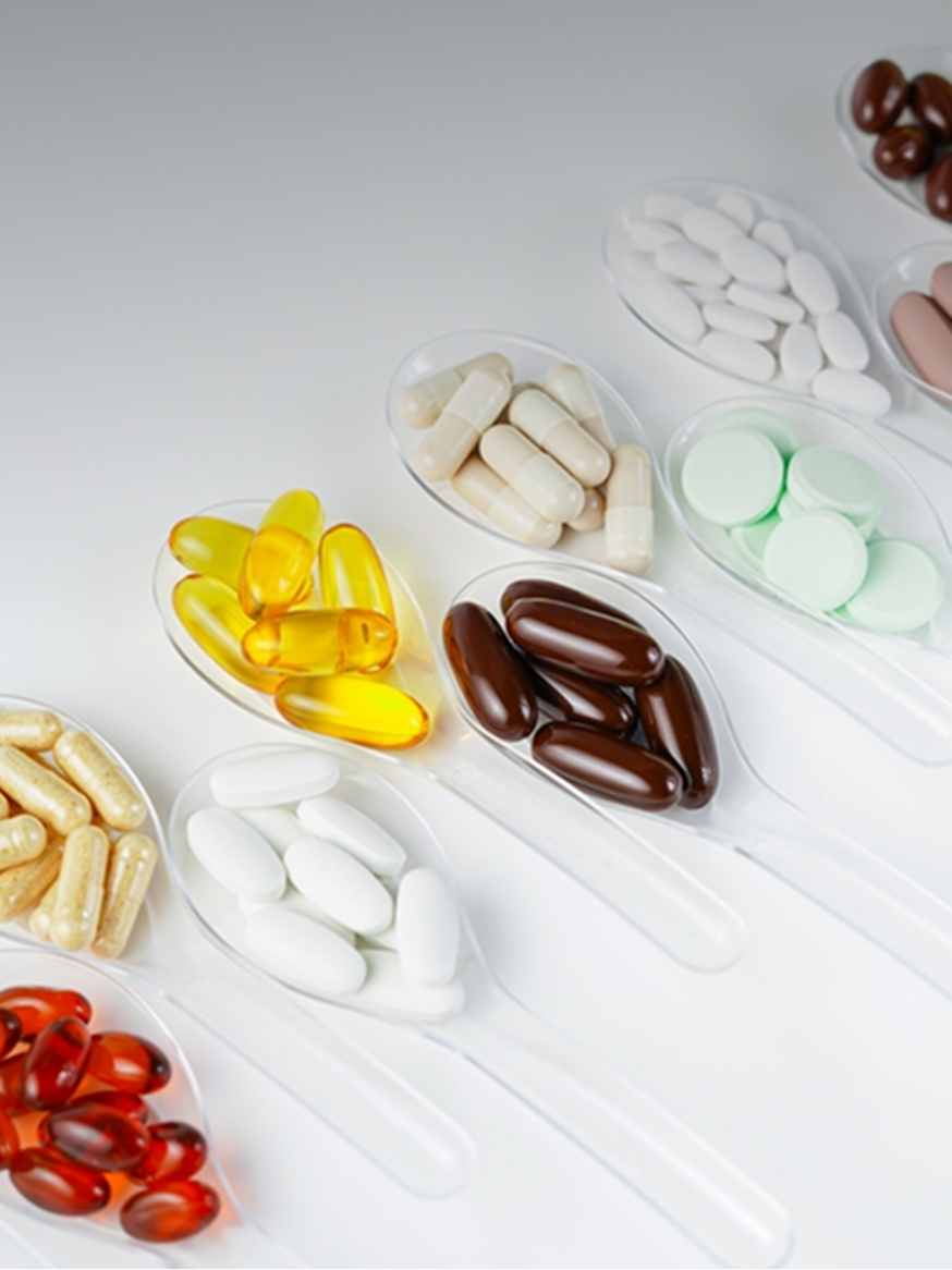 ผลิตภัณฑ์เสริมอาหารและวิตามิน